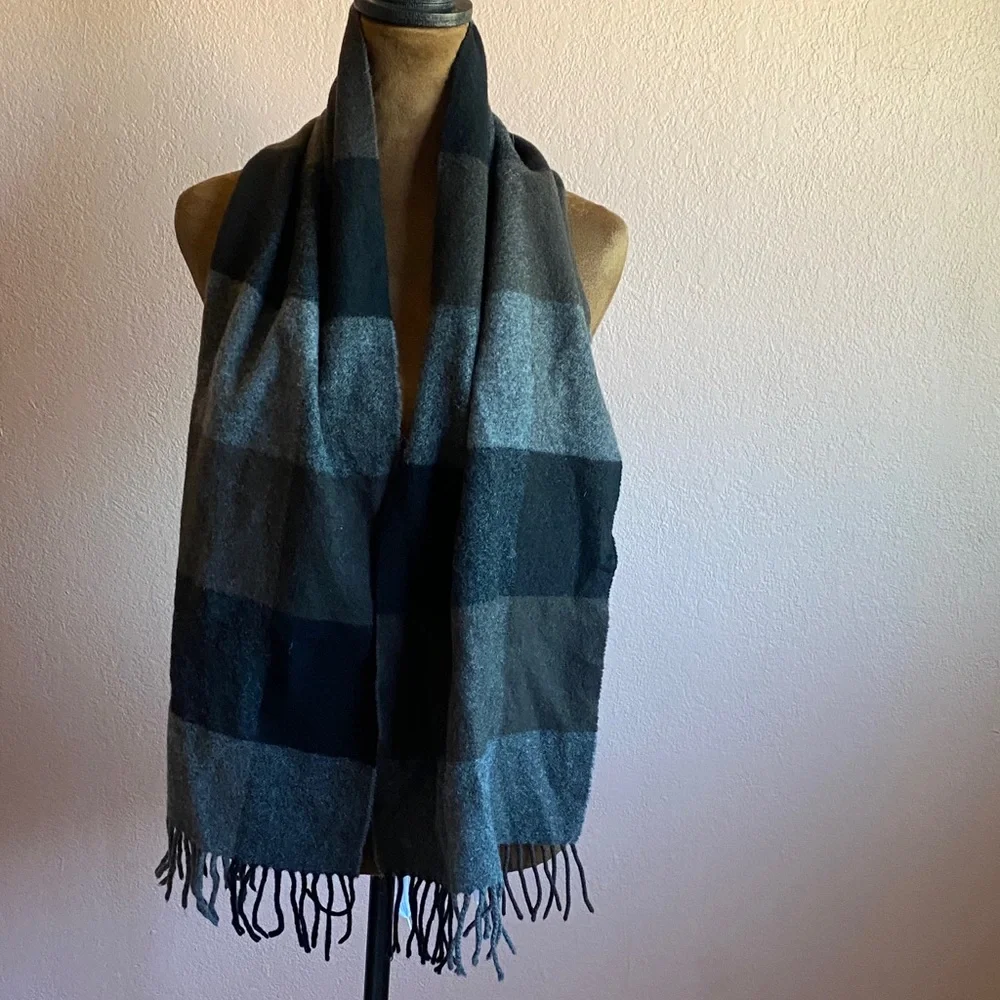 Jos. A. 100% Cashmere Bank Black and Gray Plaid Scarf